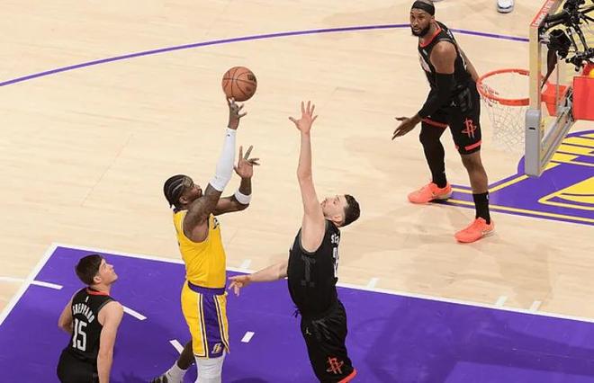 火箭四大首发暴走难救主 湖人107-98力克无杜兰特