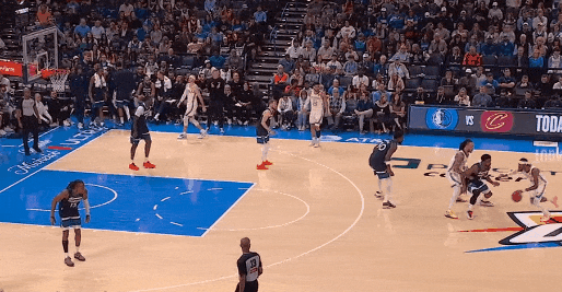 雷霆力克森林狼，亚历山大与爱德华兹对决引热